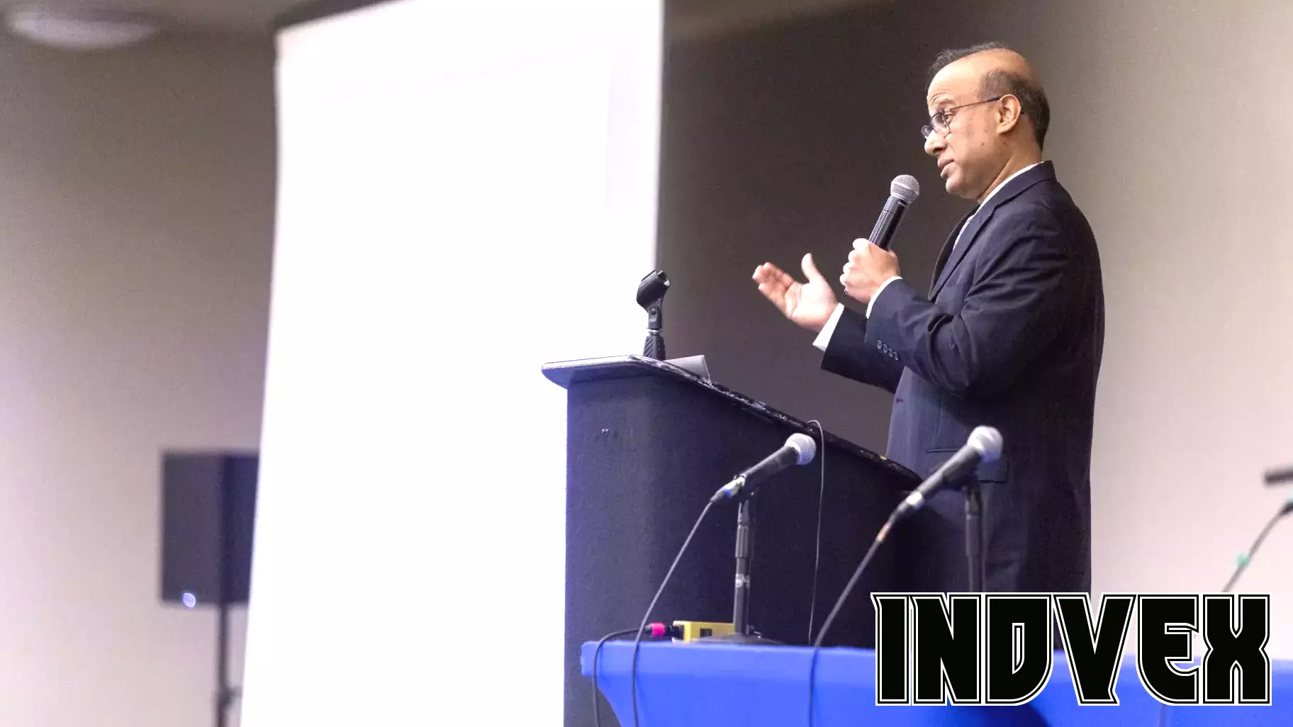 Bob on Business: UTA business professor sees uncertainty ahead for financial markets, mortgage rates