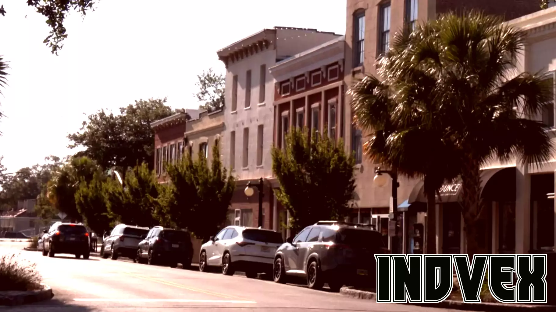 Business Association official talks changes to downtown Savannah storefronts