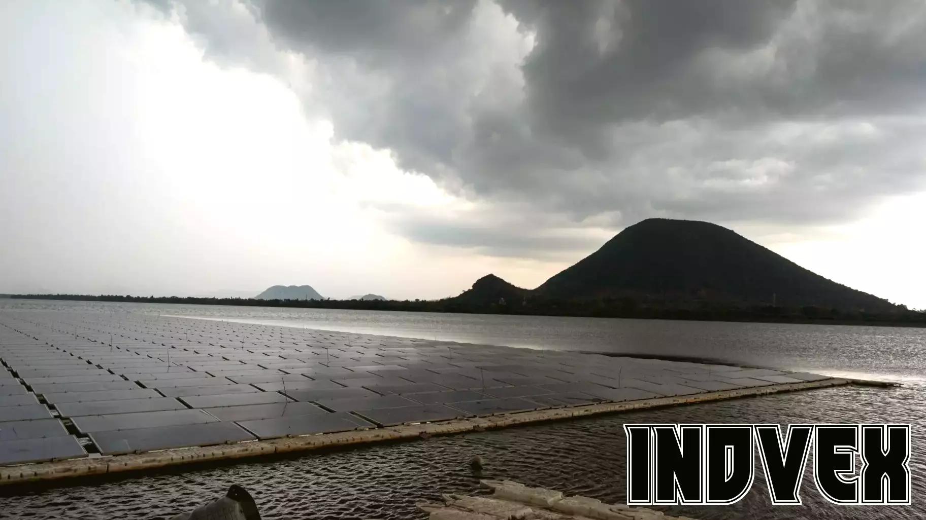 India's Clean Energy Ambitions Face Challenges Amidst War