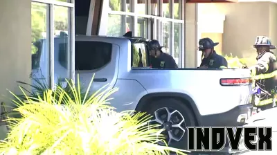 1 person injured after pickup truck crashes into San Jose business, police say