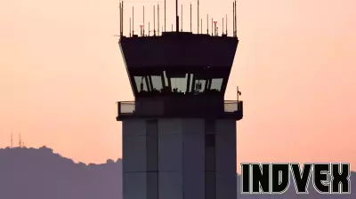 Airline Crew Provides Support to Air Traffic Controllers Amid Shutdown