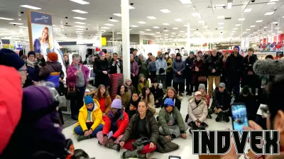 Minneapolis Restaurants Face Challenges Amid Immigration Enforcement