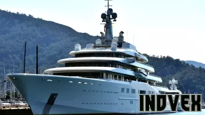 Roman Abramovich's Superyacht Eclipse Sets Sail for Repairs in Istanbul