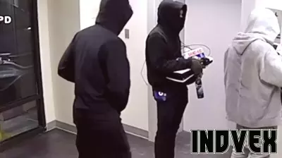 Suspects wanted after burglarizing businesses in Northeast DC